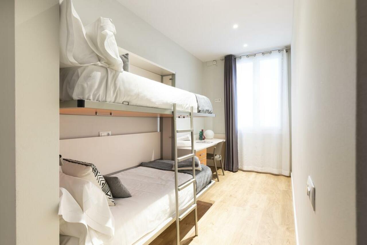 Aspasios Urquinaona Apartment