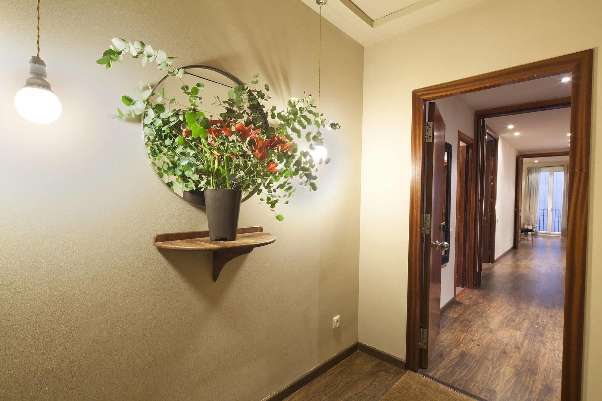 Aspasios Urquinaona Apartment *